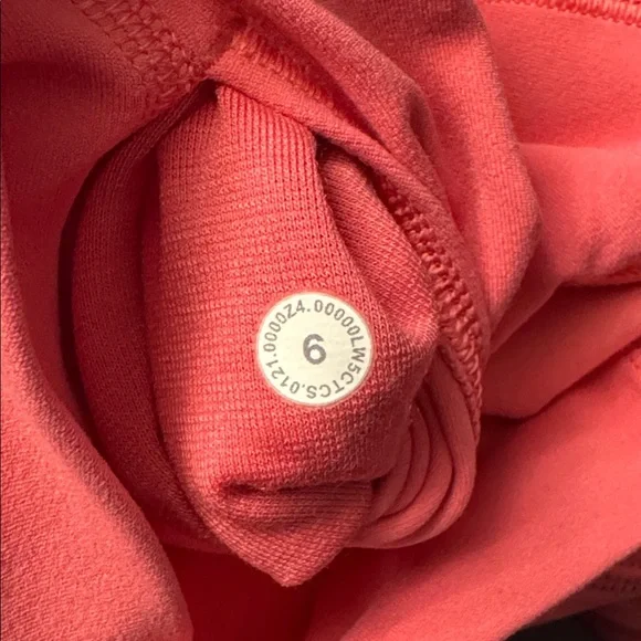 Lululemon Align HighRise Pant 25”
Double Lined, Size 6, Color Pink - Picture 10 of 10